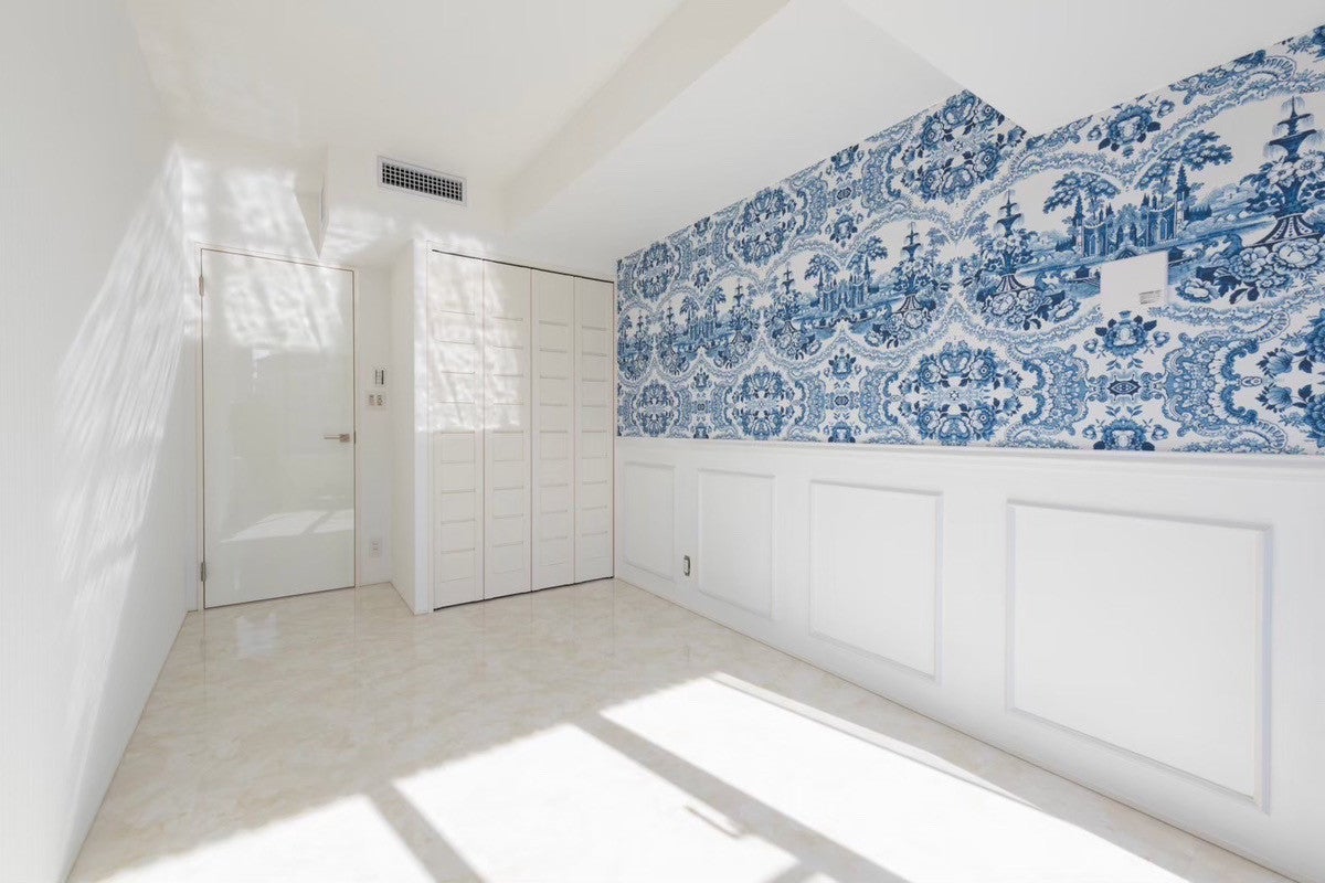 爽やかな青と白のゲストルーム